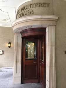 mon3